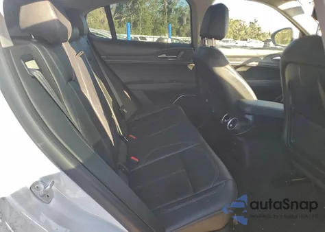 2020 Alfa Romeo Stelvio z USA, uszkodzony, nr VIN ZASPAJAN8L7C87683